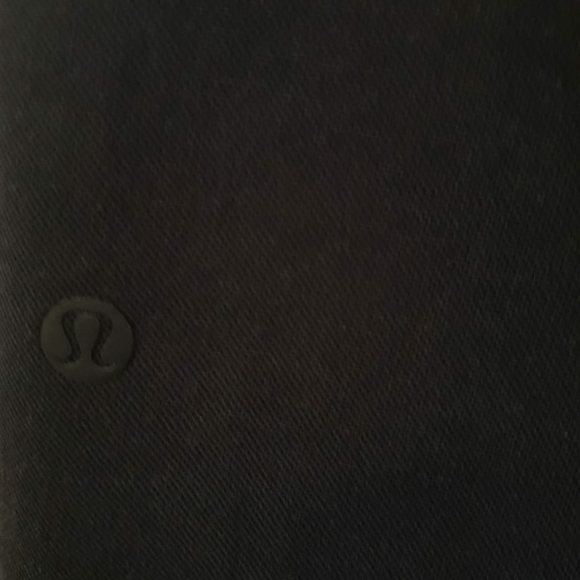 Lululemon | Navy Classic Comission Short - Picture 5 of 10